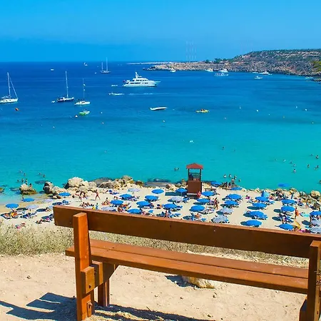 Villa Konnos *