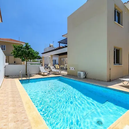 Villa Konnos